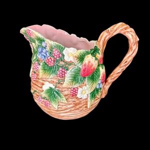 Fitz Floyd Pitcher VTG Ceramic 1.75 QT Strawberry Blueberry Raspberry Basket ‘90
